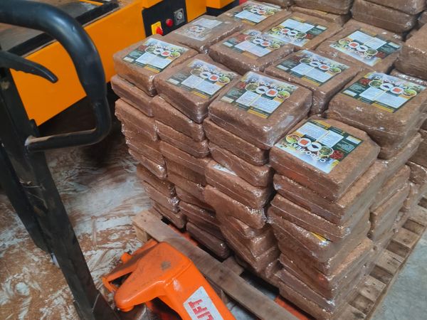 Packed Coco Peat Bricks Pallet